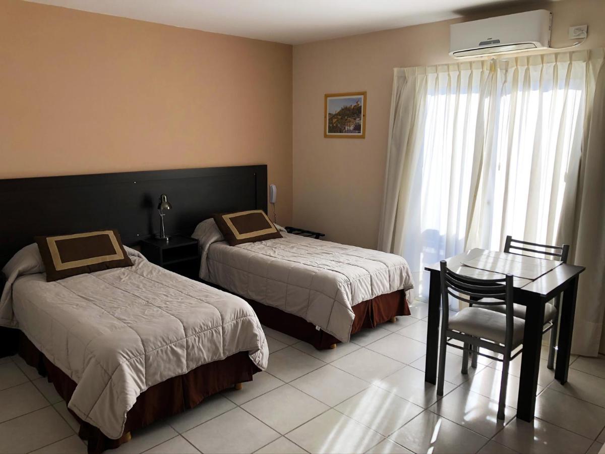 Apart Hotel Granada Neuquén Kültér fotó