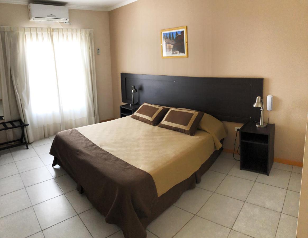 Apart Hotel Granada Neuquén Kültér fotó